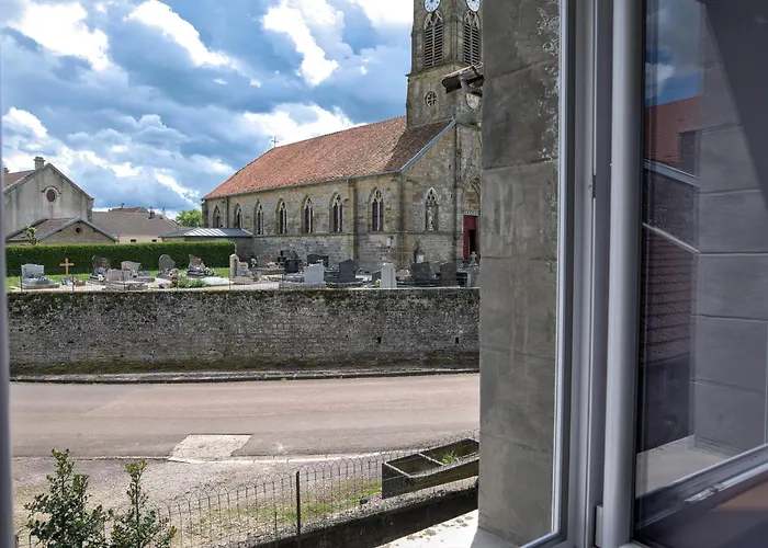 公寓 Le Du Centre, Parking Avec Recharge Pour Vehicule Electrique Avrecourt